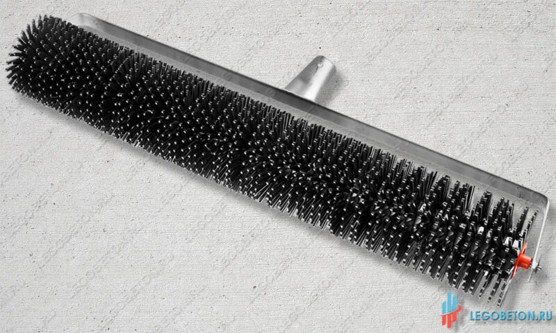 Игольчатый валик для осадки щебня при укладке печатного бетона Игольчатый валик для осадки щебня при укладке печатного бетона. Купить в москве